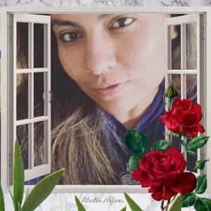 Meet your Posher, Esmeralda